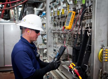 016_VersaTech_Commissioning_20121216